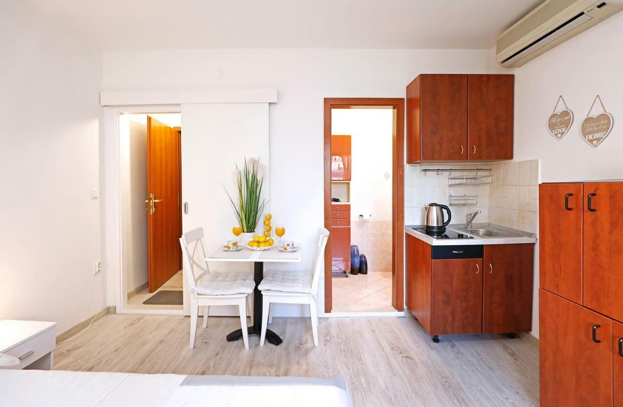 ספליט Apartment B&J Very Near Center Of Town מראה חיצוני תמונה